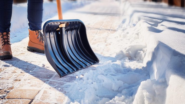 Anwohner müssen Schnee räumen