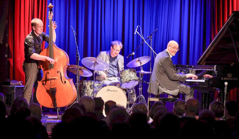 Frank Muschalle Trio zu Gast in der LWL-Klinik Hemer
