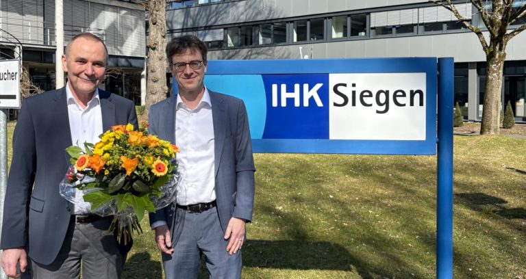 Stellvertretender IHK-Hauptgeschäftsführer Klaus Fenster verabschiedet