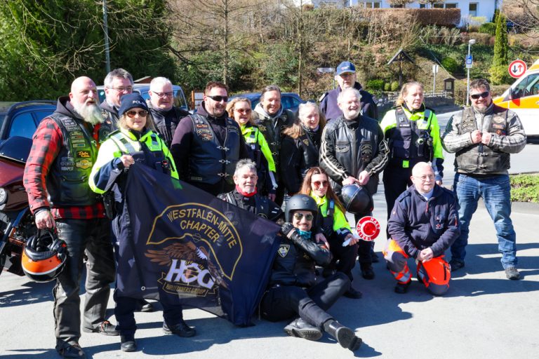 Polizei-Plausch mit den Bikern