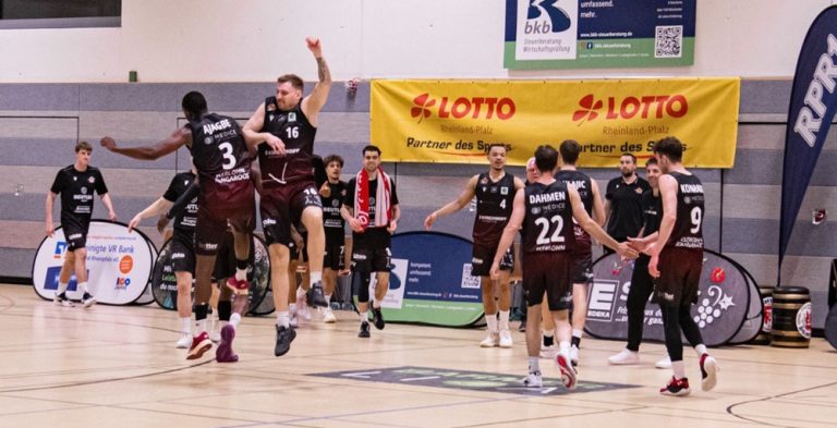 Grandioser Playoff Auftakt der Iserlohn Kangaroos